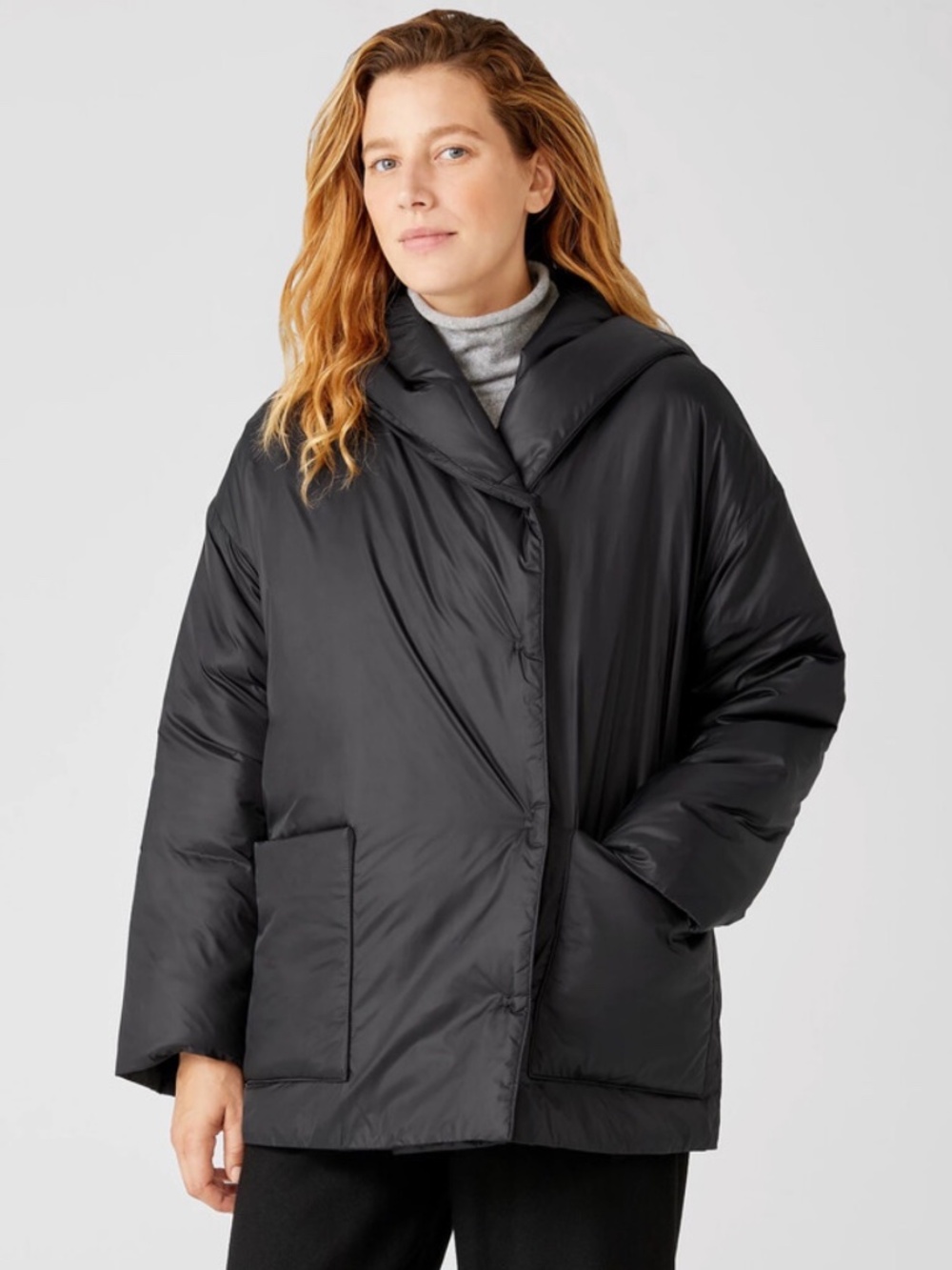 Eileen Fisher recycled nylon hooded puffer jacket in powder pink. - Picture 4 of 4